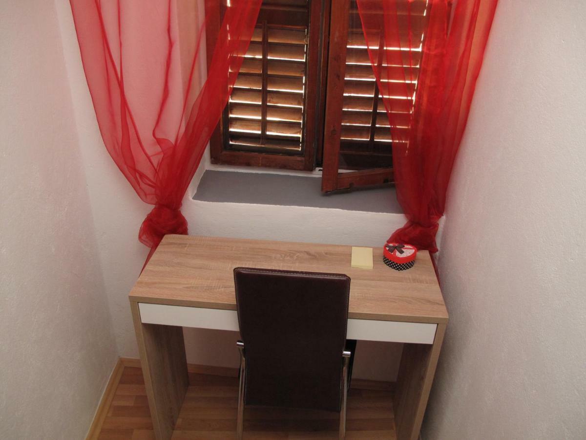 Illy City Centre Apartment Šibenik Exterior foto